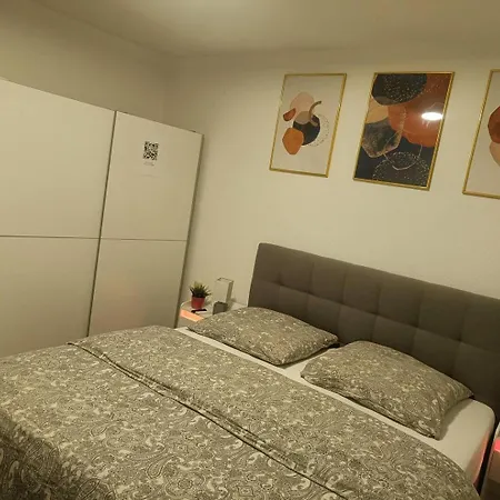 Rum i privatbostad Charm: Cozy Room! *